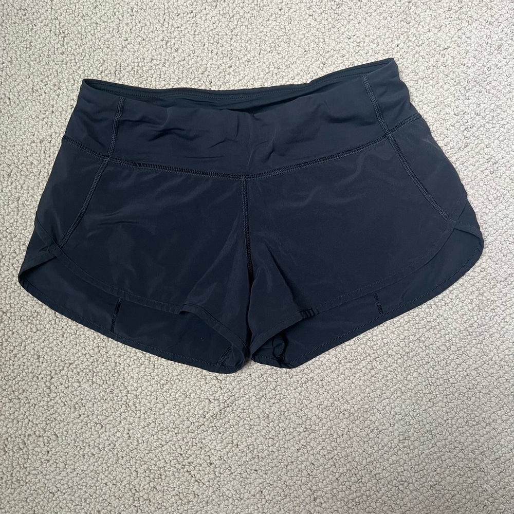Lululemon shorts size 4